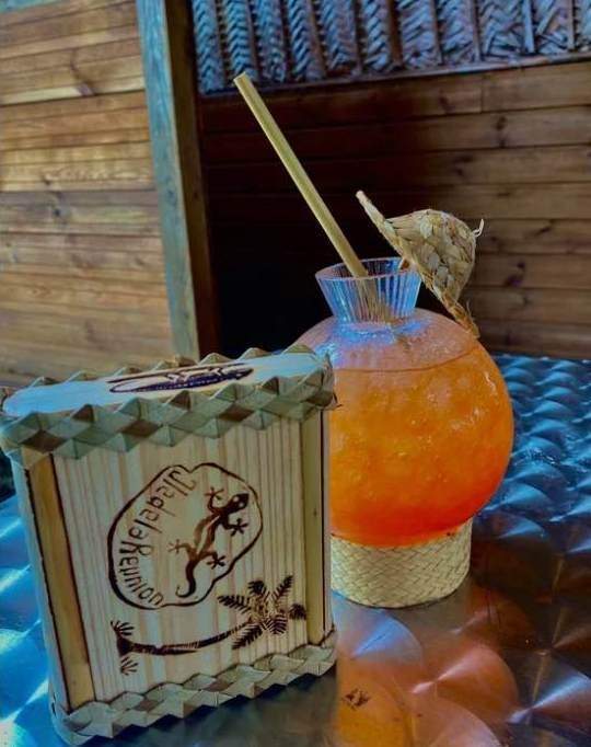 Boissons raffinées, instants festifs